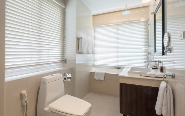 Rongratana Executive Residence