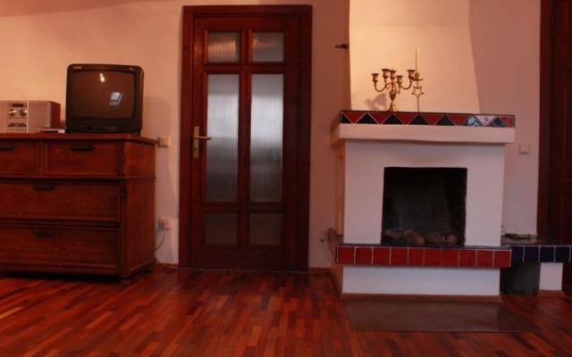 Regina House- sv. Mikalojaus 13