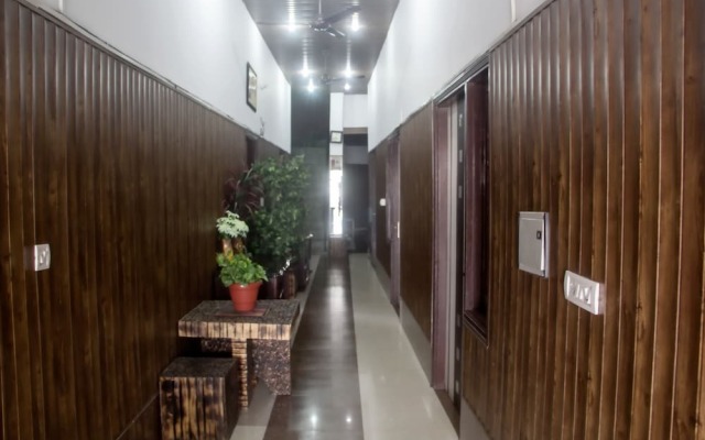 Hotel Golden Woods