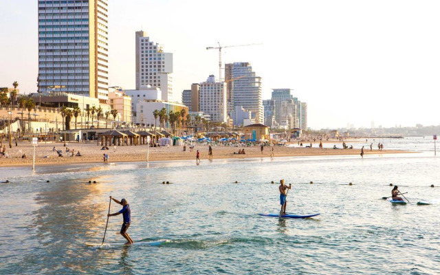 Premium suites on Beach Ben Yehuda 43