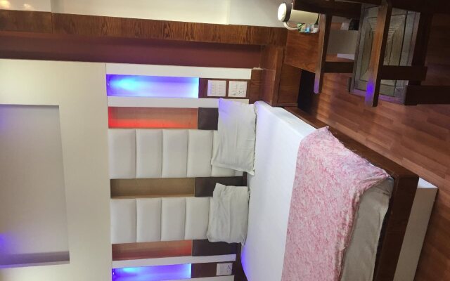 Hotel Pink City