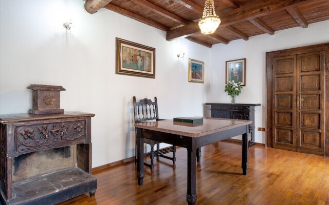 Exclusive Palazzo Schifanoia Apartment