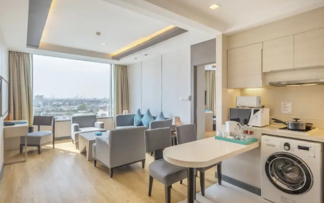 Metropolitan Residence Phrakanong by Favstay