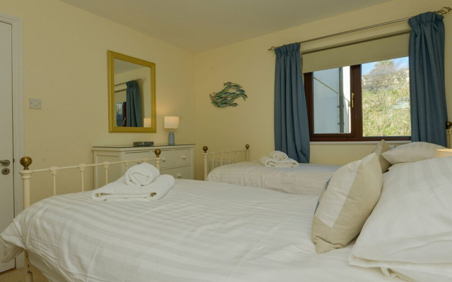 12 Burgh Island Causeway