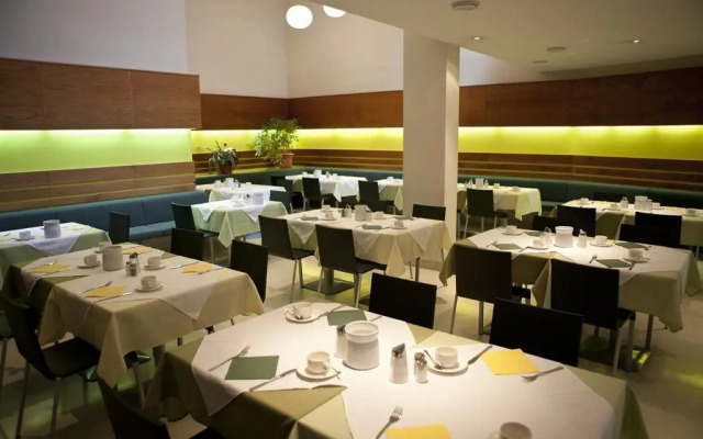 Hotel Caroline