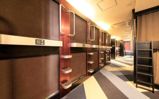Ueno Station Hostel Oriental 1 - Caters to Men