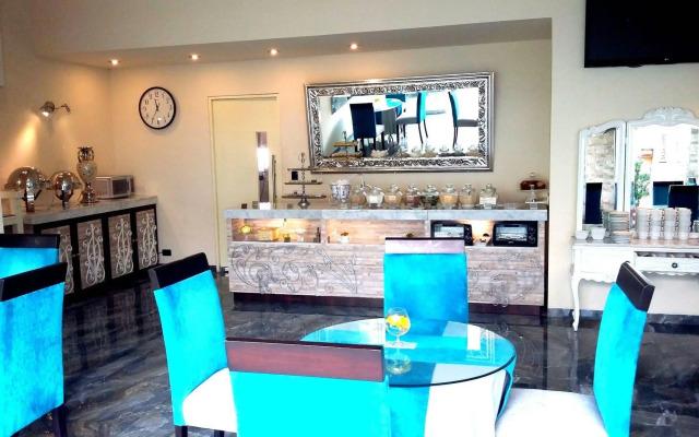 Hotel Vila Santa