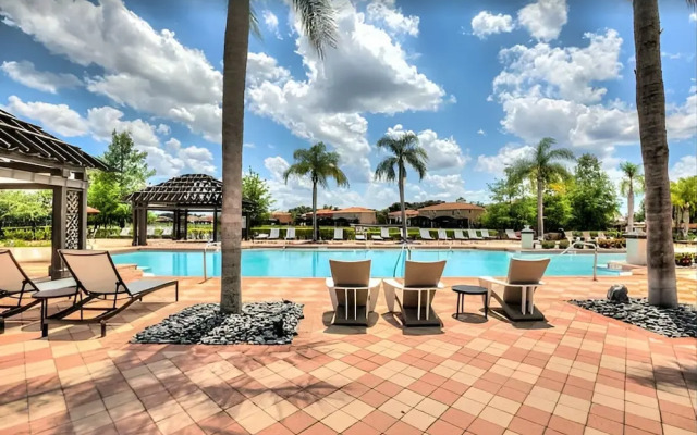 Stunning Bright Family Home Sleeps 25 Bl102