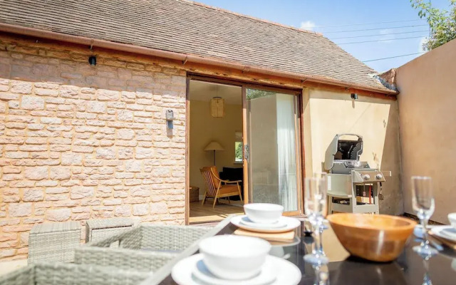 The Barn Longhope-Luxury Barn Conversion