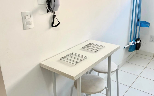 Apart. Manacá (Próximo a pista e rodoviária de Mogi Mirim).