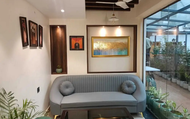 Manyavar Guest House