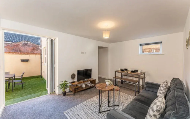 Homely 2-bed Apartment Near Luton Town Centre