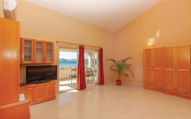 Amazing Home in Srima With Wifi and 2 Bedrooms