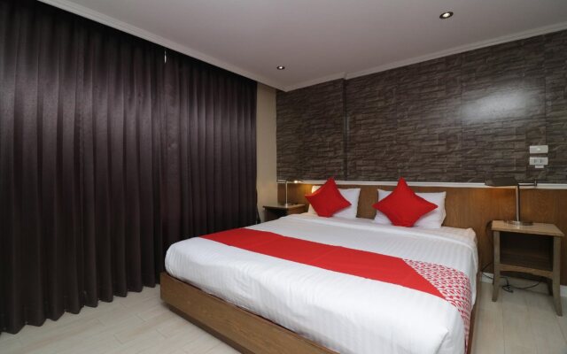 Bourbon Street Boutique Apartments by OYO