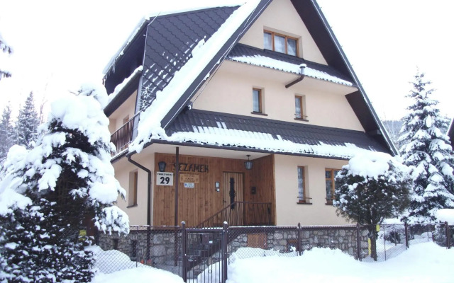 Willa Sezamek blisko szlaków i centrum