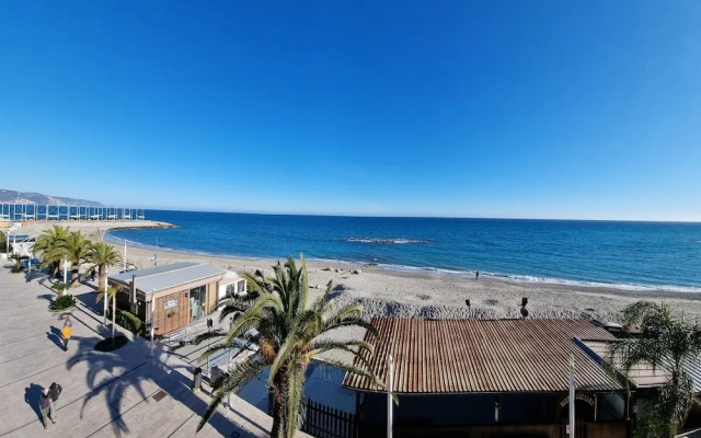 Tre Balconi Sul Mare Beach