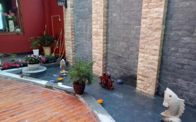 Lijiang Maya Theme Hotel
