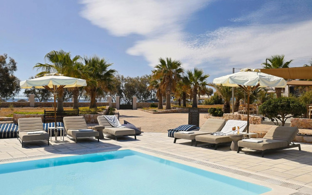 Santo Miramare Resort