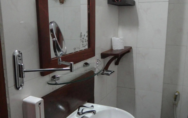 Alibi Villa Guesthouse