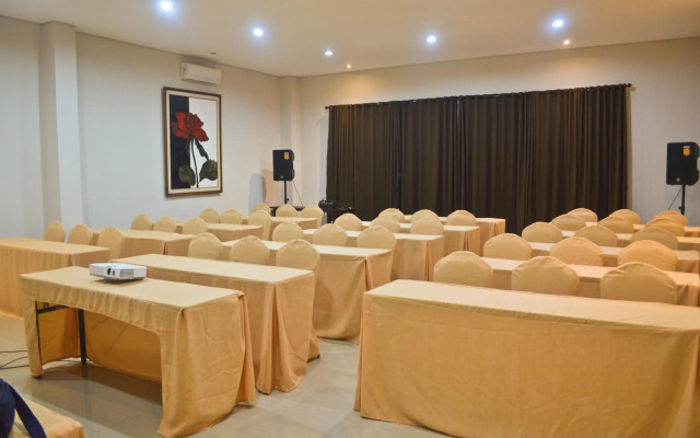 The Cabin Tanjung Hotel