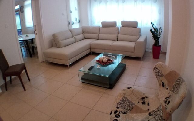 3 Bed Apartment on the Beach