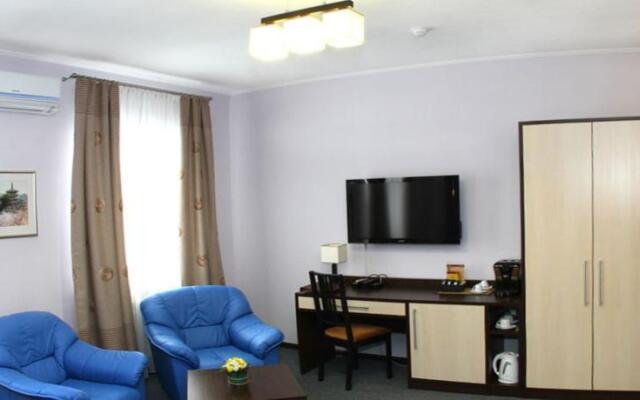 Camelot Hotel