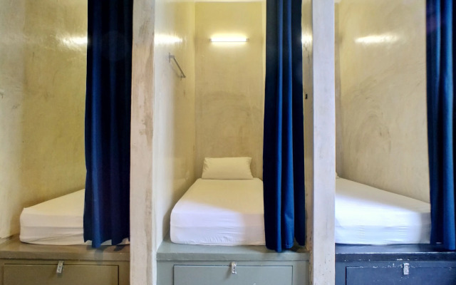 Beds In Garden Hostel Sdn Bhd