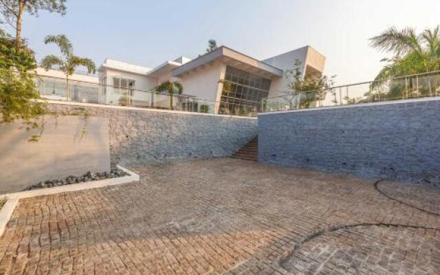 White Pebbles by Vista Rooms
