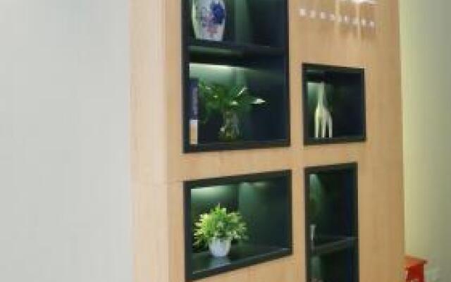 Hanting Hotel Hangzhou East Wulin Square