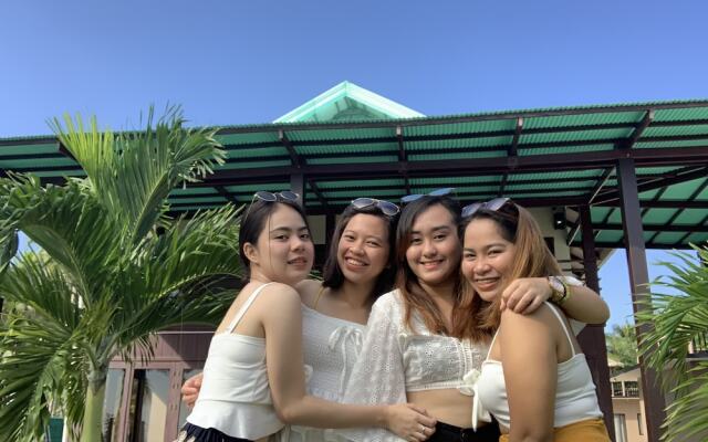 Siargao Sunrise Villa