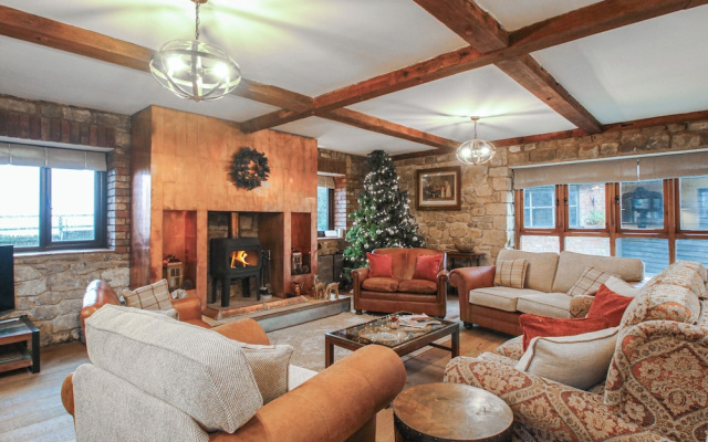 Upper Home Farm