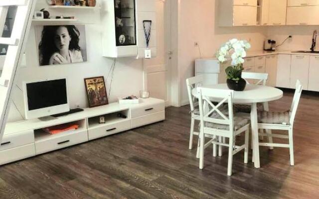 Stunning fully furnished vila luxurious neigbourhood 3 bedrooms