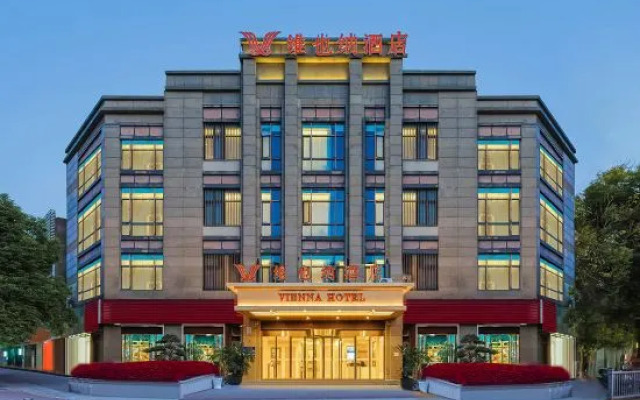 Vienna Hotel (Shanghai Baoshan Huahe Road Branch)