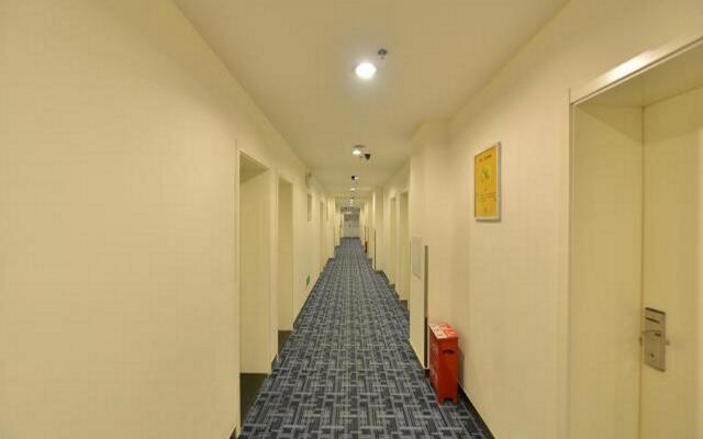 7 Days Inn Beijing Daxing Huangcun Xingzheng Street  Branch