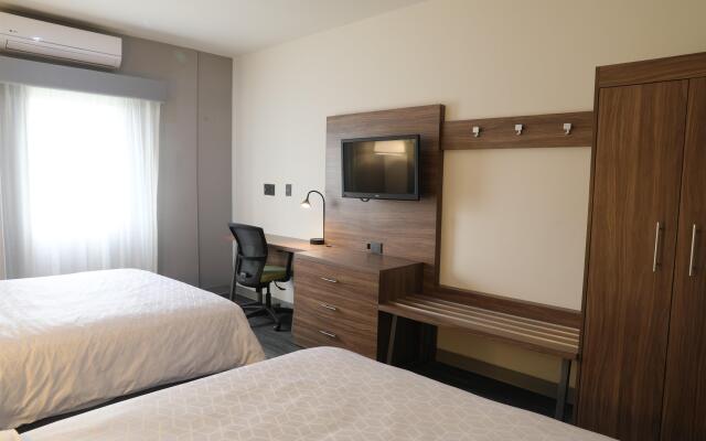 Holiday Inn Express Piedras Negras by IHG