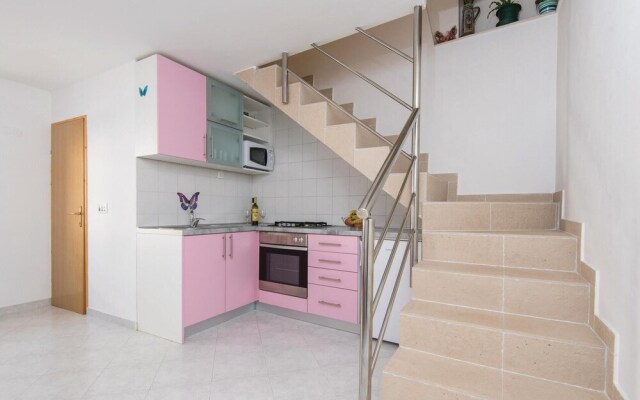 Amazing Home in Racisce With Wifi and 1 Bedrooms