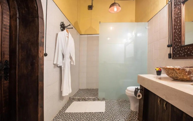 Suites Los Camilos - Adults Only
