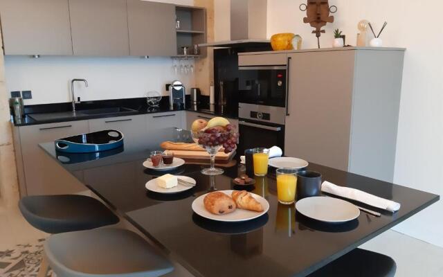 Chateau Croix De Labrie