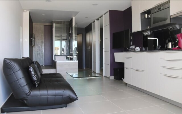 Residence port Ambonne by Nateve