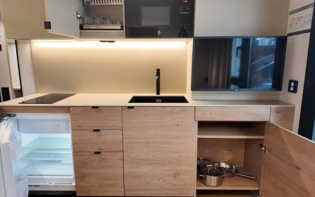 BLAU Student Housing & Language Academy