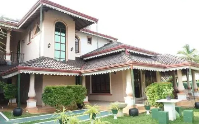 Iyooinn negombo
