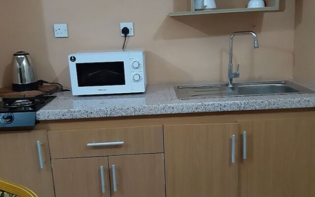 Goddis Apartments