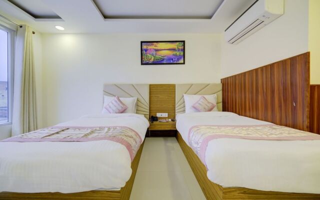 Hotel Grand Suites Near Delhi Airport - A Unit of D'Capitol