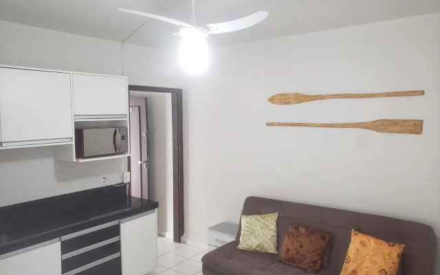 Apto 1 quarto, Centro de Bombinhas, 130 metros da praia.