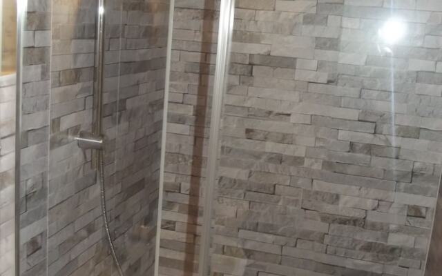 Le Domaine de Jaugy - Hostel