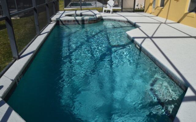 Kissimmee-Davenport Pool Homes by Hayes