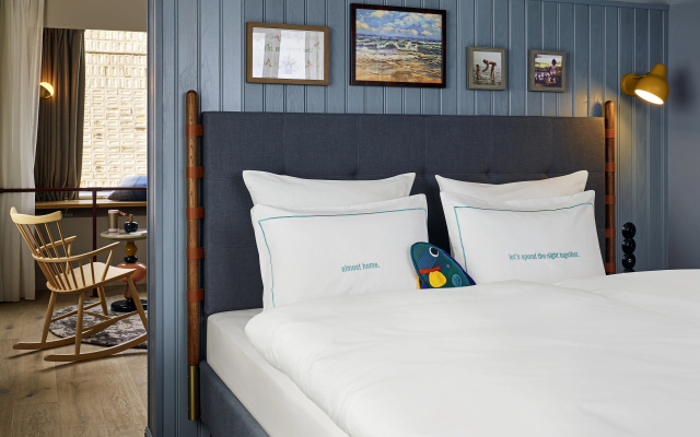 25hours Hotel Paper Island