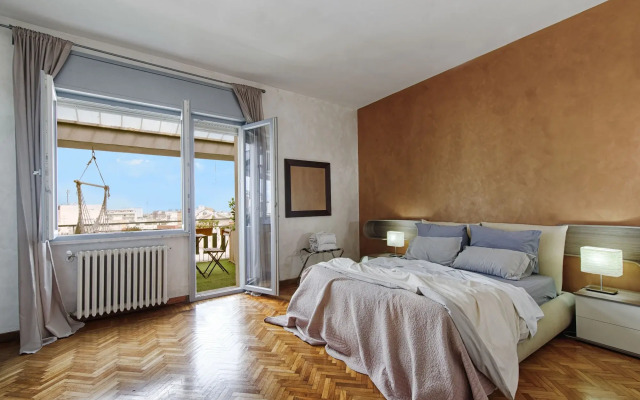 Penthouse Station Luxury Suites & Apts