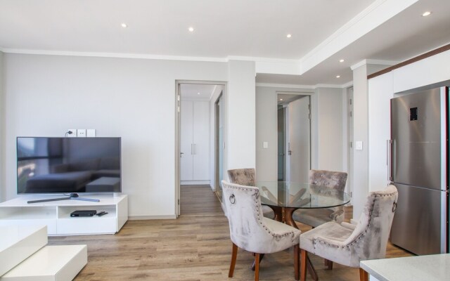 Sandton Smart Apartment Eleven