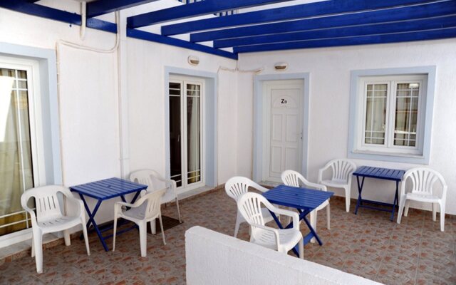 Anna Zisimos Rooms